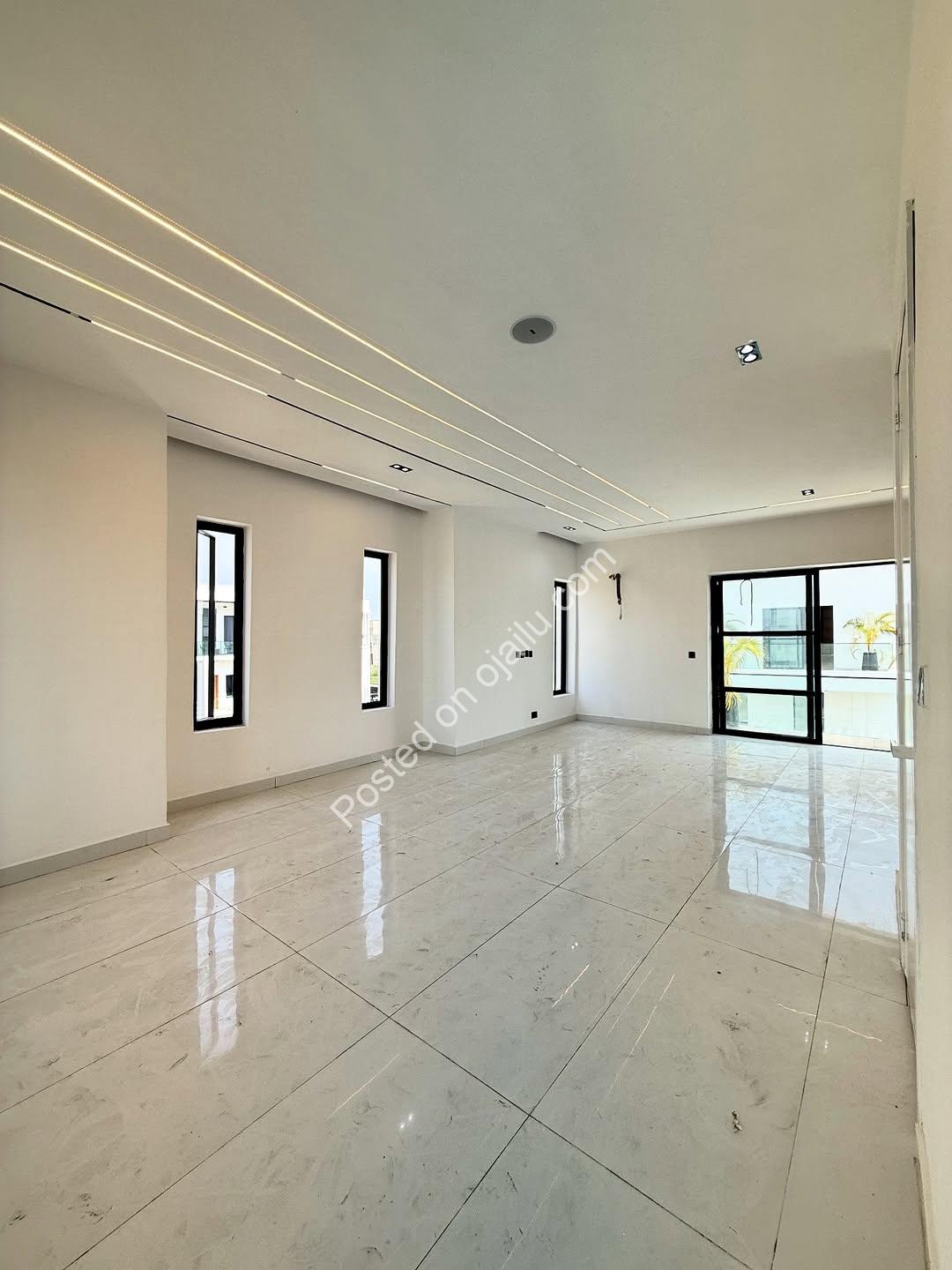 Lekki’s Ultimate 5-Bedroom Estate Haven