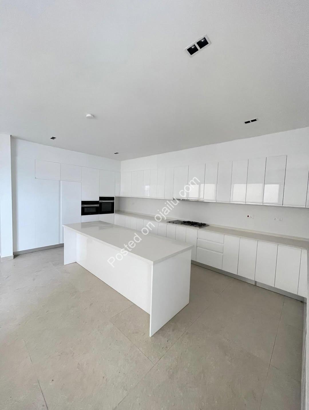 Waterfront Majesty in Ikoyi: 5-Bedroom Duplex with Pool & Elevator