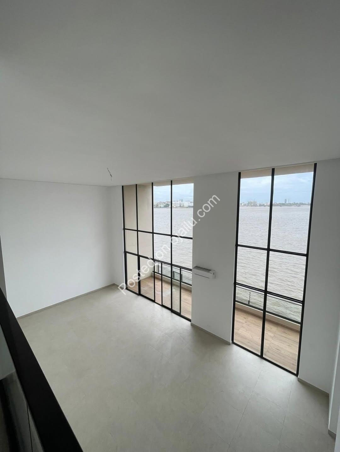 Waterfront Majesty in Ikoyi: 5-Bedroom Duplex with Pool & Elevator