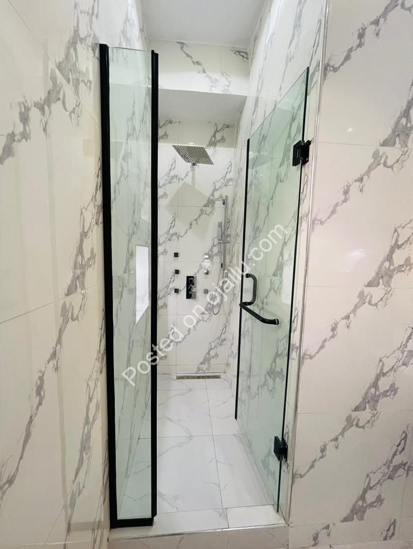 Exquisite 5-Bedroom Duplex with BQ in Prime Ikeja