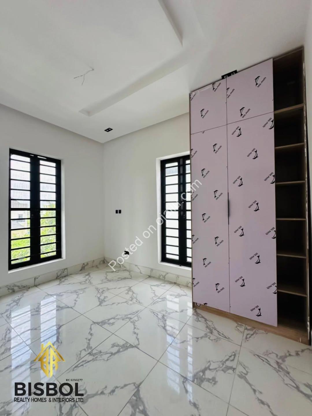 Move-In Ready 4-Bed Duplex in Gated Lekki Estate