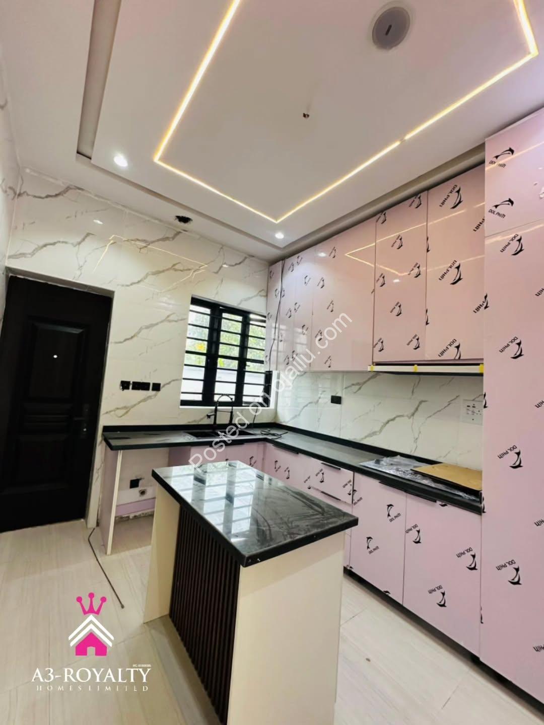 Dream Home in Gated Lekki: 4-Bed Duplex, Move-In Ready