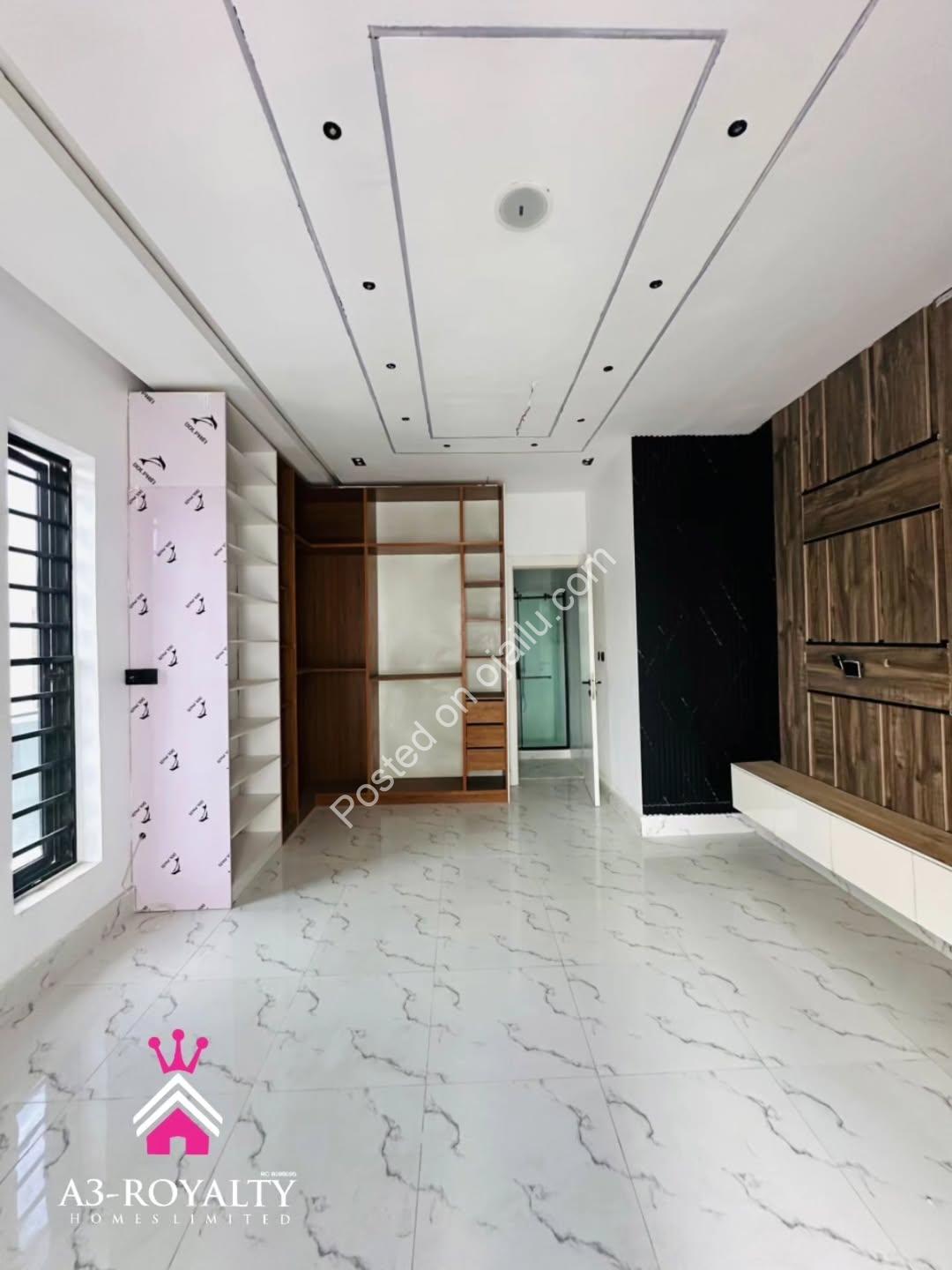 Dream Home in Gated Lekki: 4-Bed Duplex, Move-In Ready