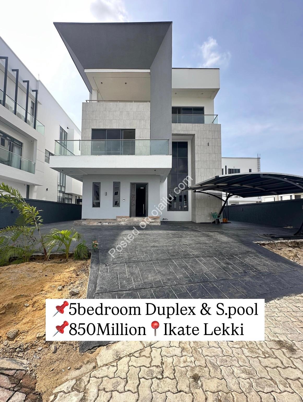 Elegant 5-Bedroom Duplex with Rooftop Terrace in Ikate