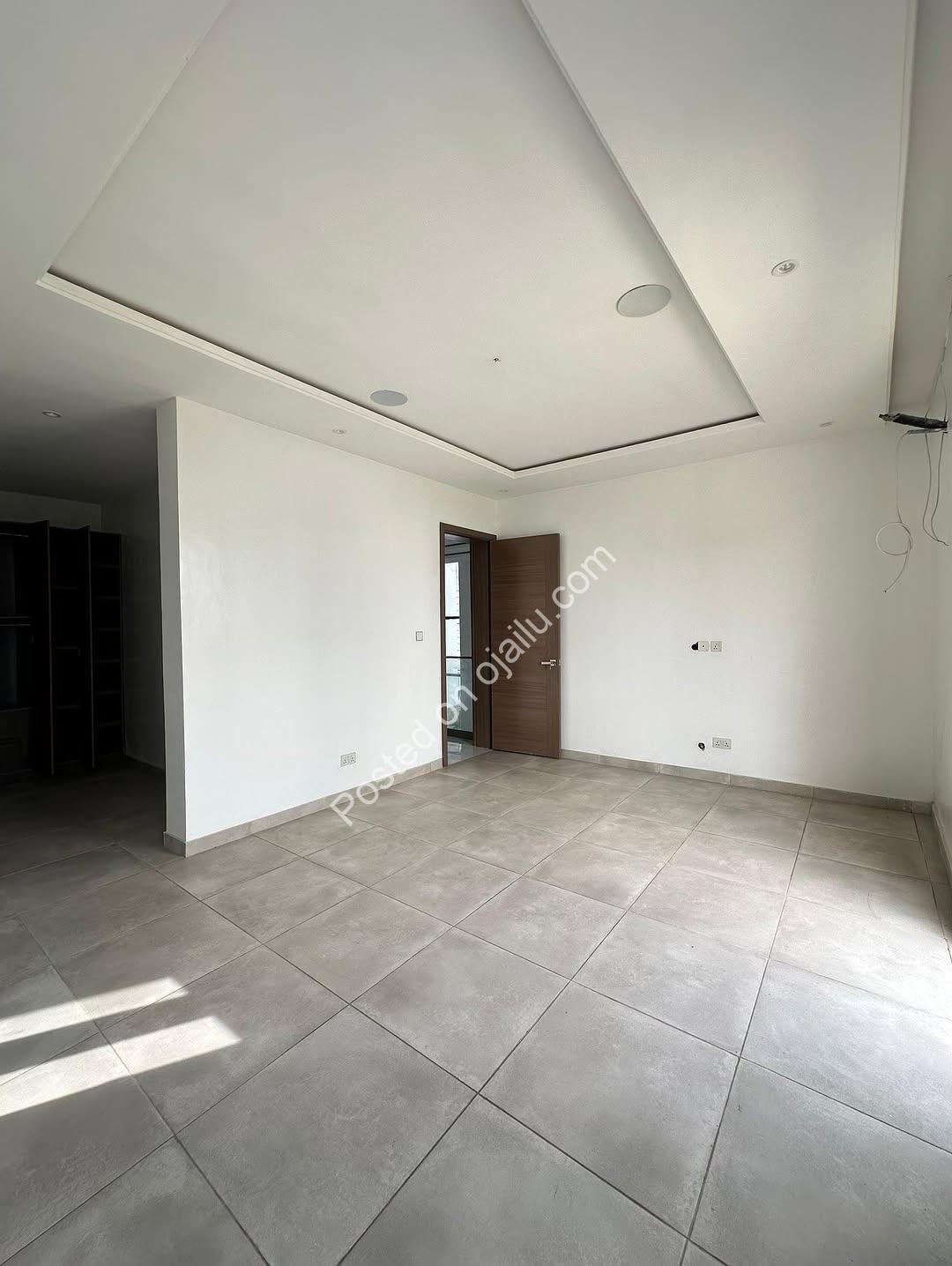 Elegant 5-Bedroom Duplex with Rooftop Terrace in Ikate