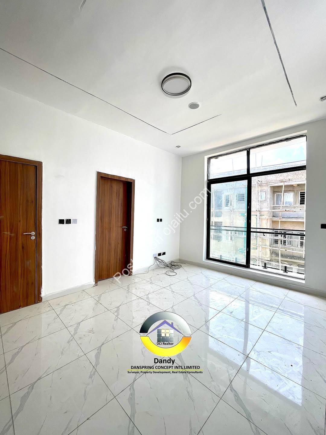 Exquisite Ikota Haven: 4-Bed Semi-Detached with Premium Finishes