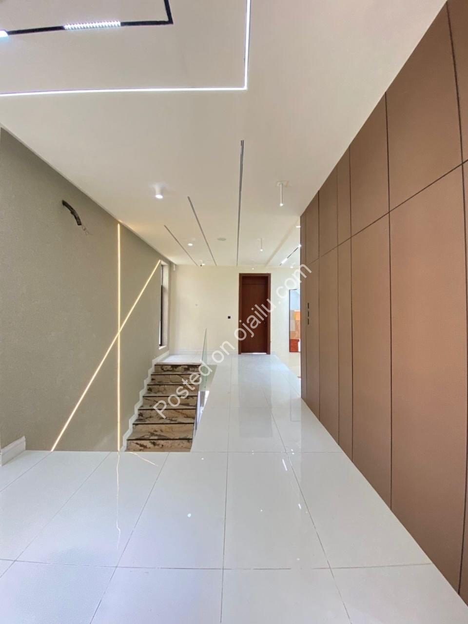 Lekki’s Ultimate 5-Bedroom Duplex with Pool & BQ