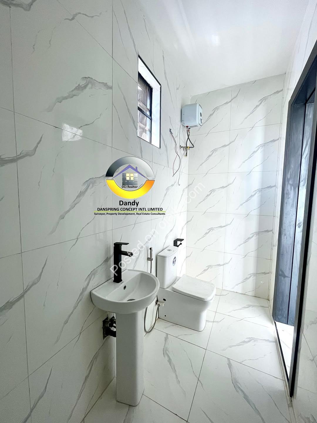 Lekki’s Finest: 4-Bedroom Ensuite Haven