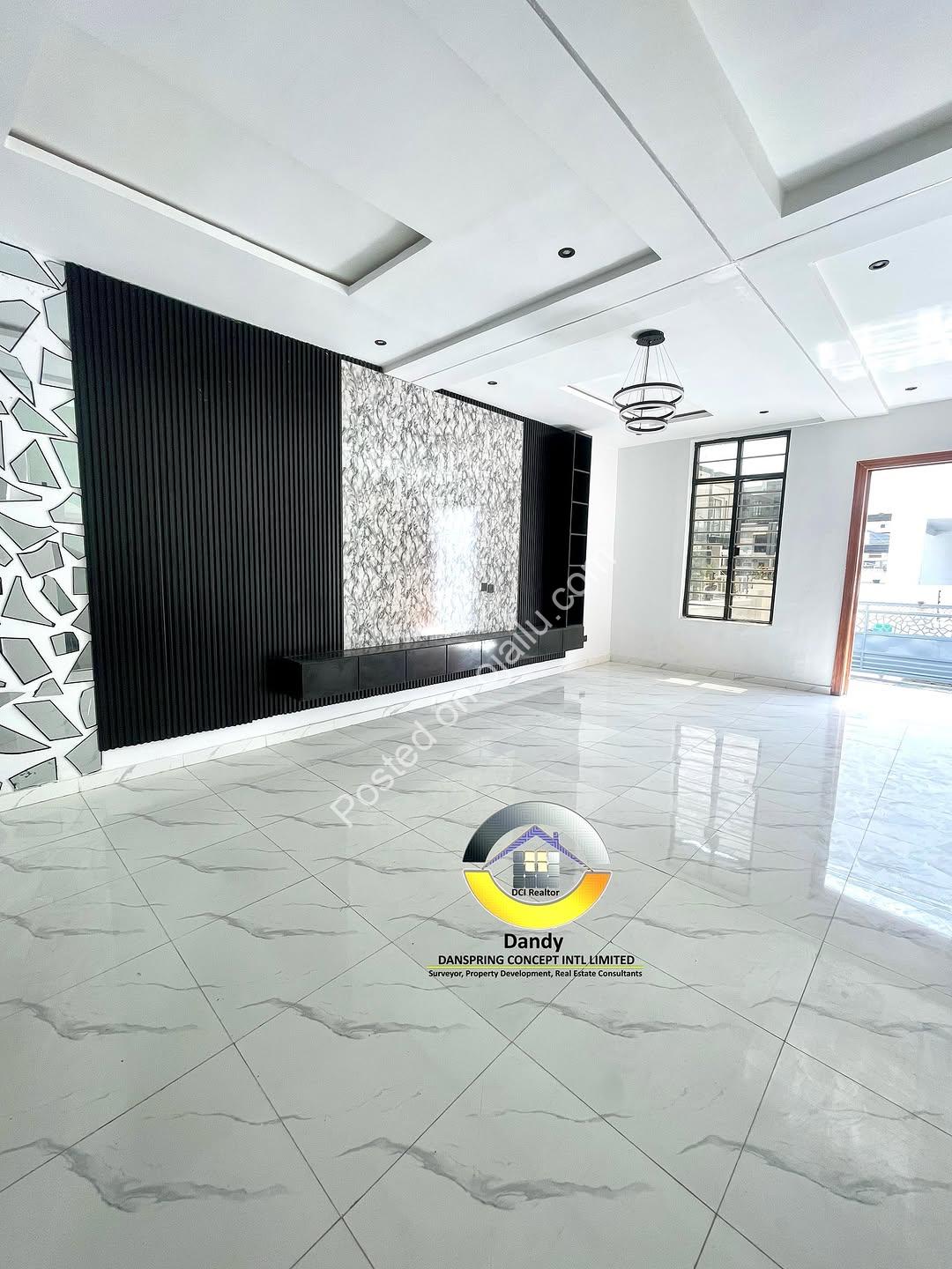 Lekki’s Finest: 4-Bedroom Ensuite Haven