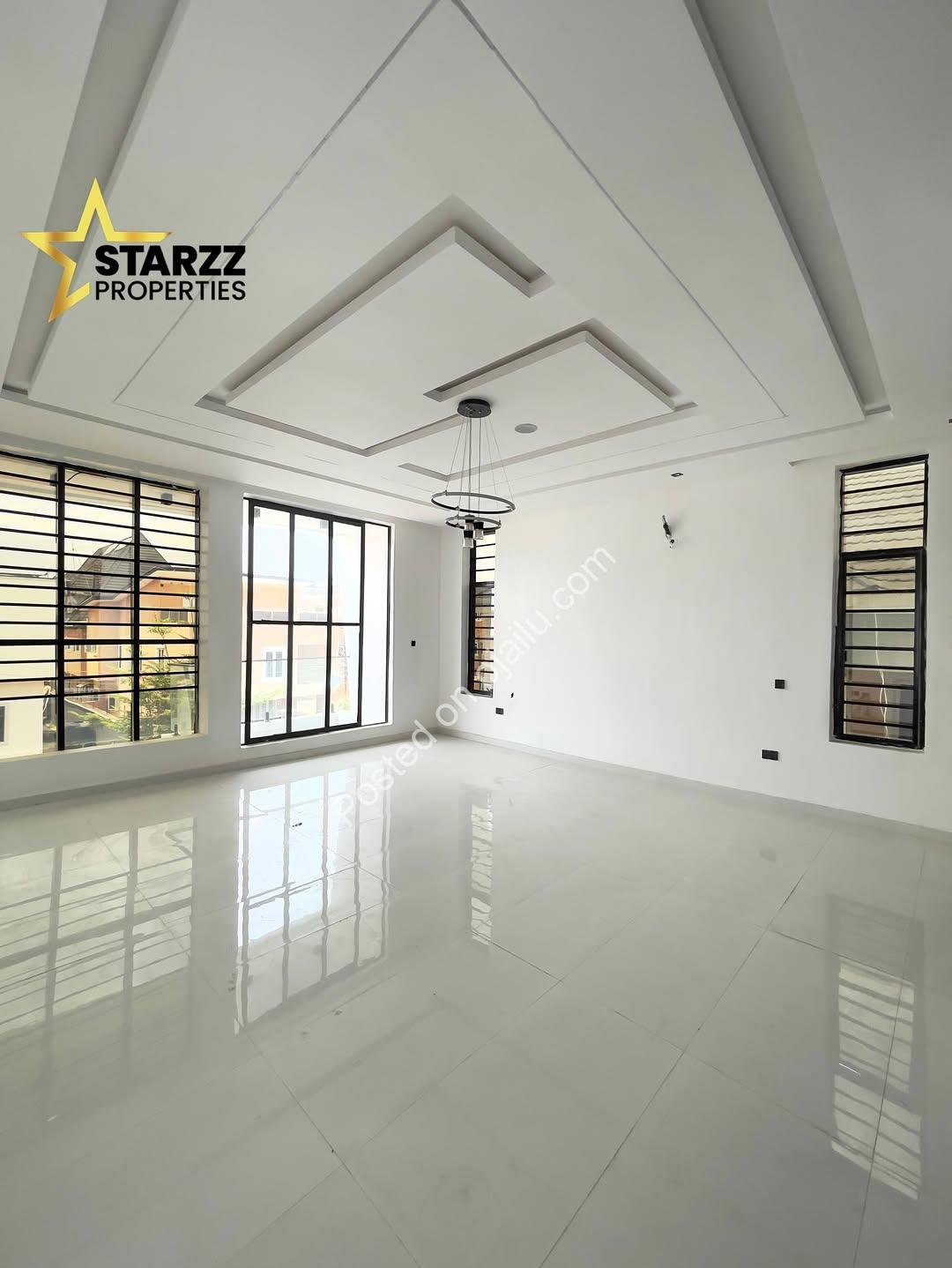 Sleek 5-Bedroom Oasis with Pool in Sangotedo