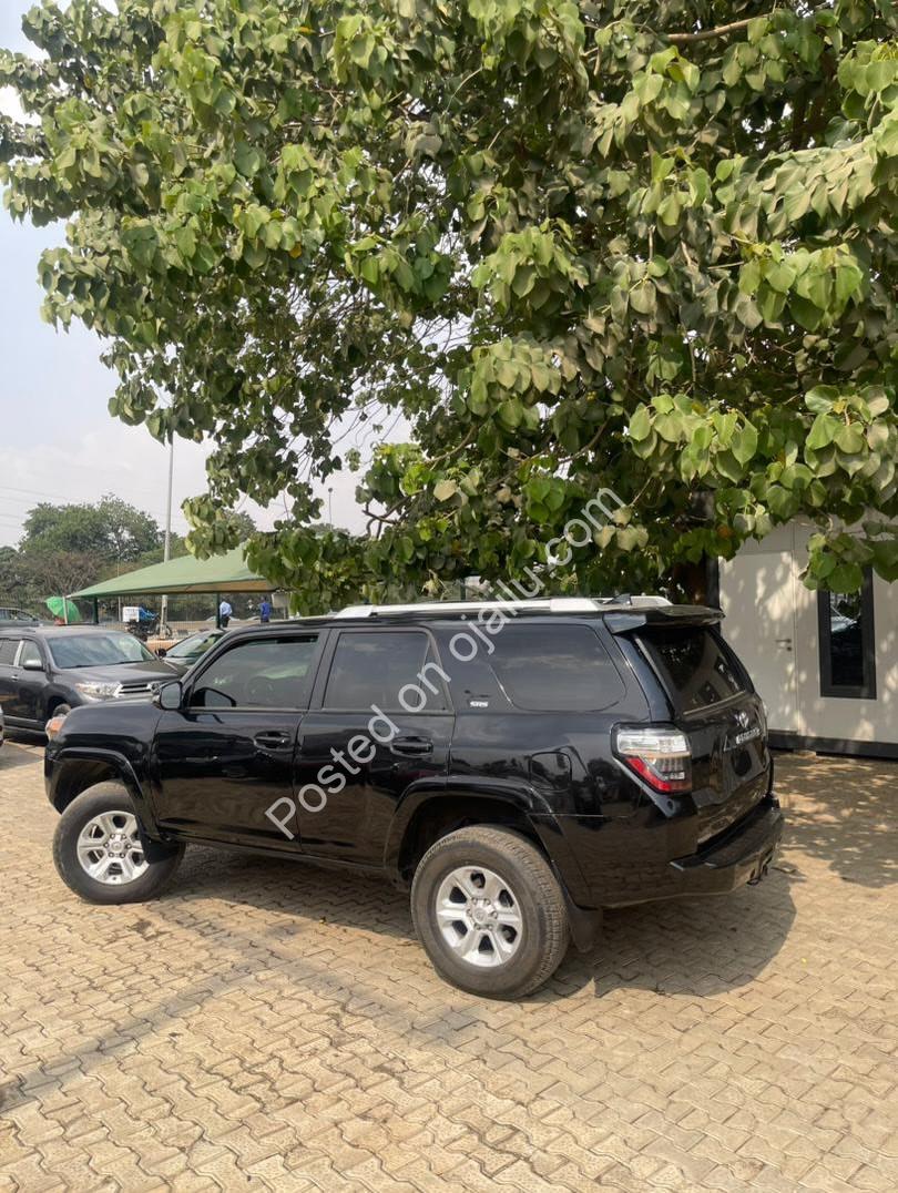 2009 Toyota Matrix: Unbeatable Value & Smooth Ride