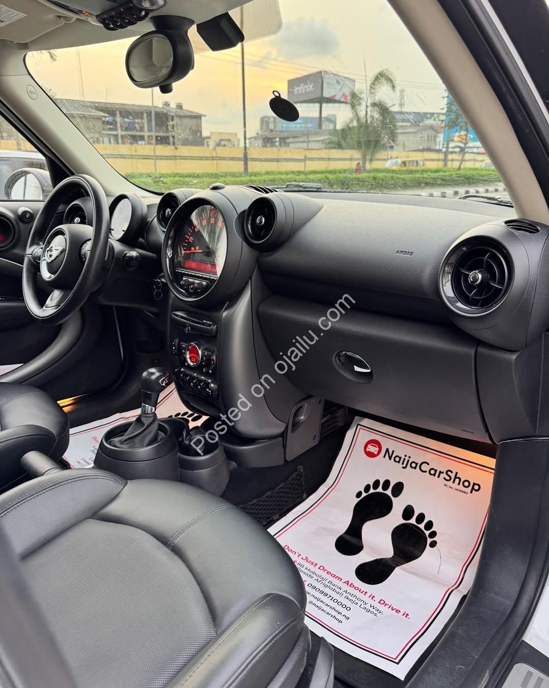 Luxury SUV: Keyless-GO & Premium Tech