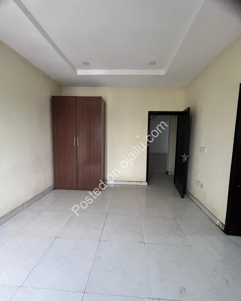 En-Suite Haven in Prime Lekki: 3-Bed with BQ