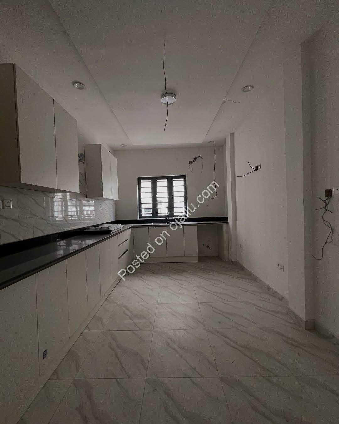 Stunning 4-Bed Terrace in Prime Ikate Lekki