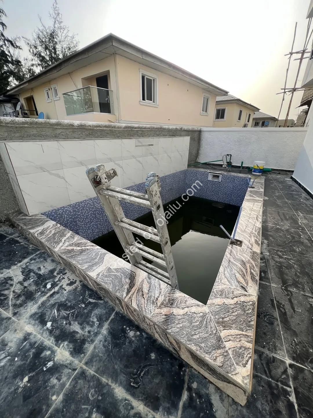 Modern 5-Bed Duplex in Lekki: Pool, Security & Luxury