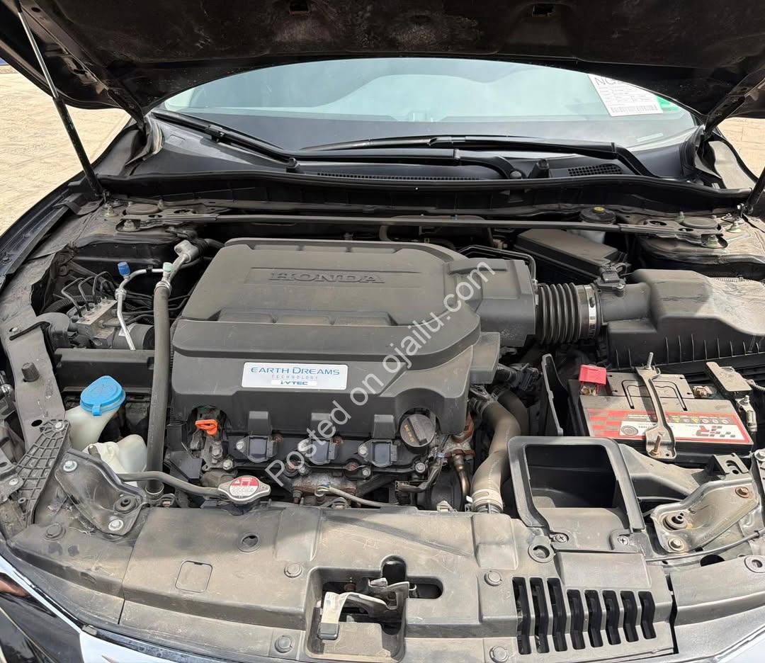 Luxury Duty-Paid 2020 E350: Abuja’s Elite Ride