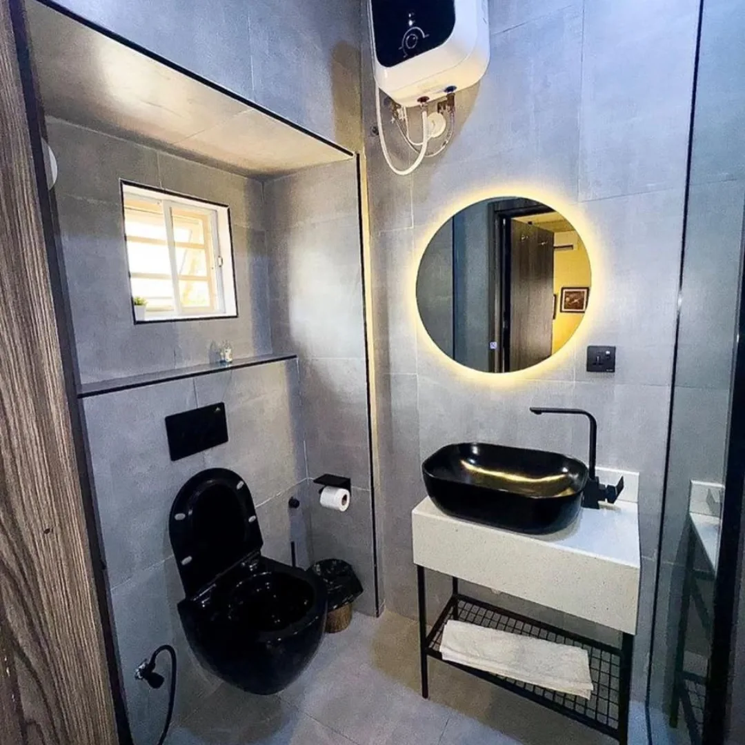 Secluded Studio Sanctuary with 24/7 Power & Netflix