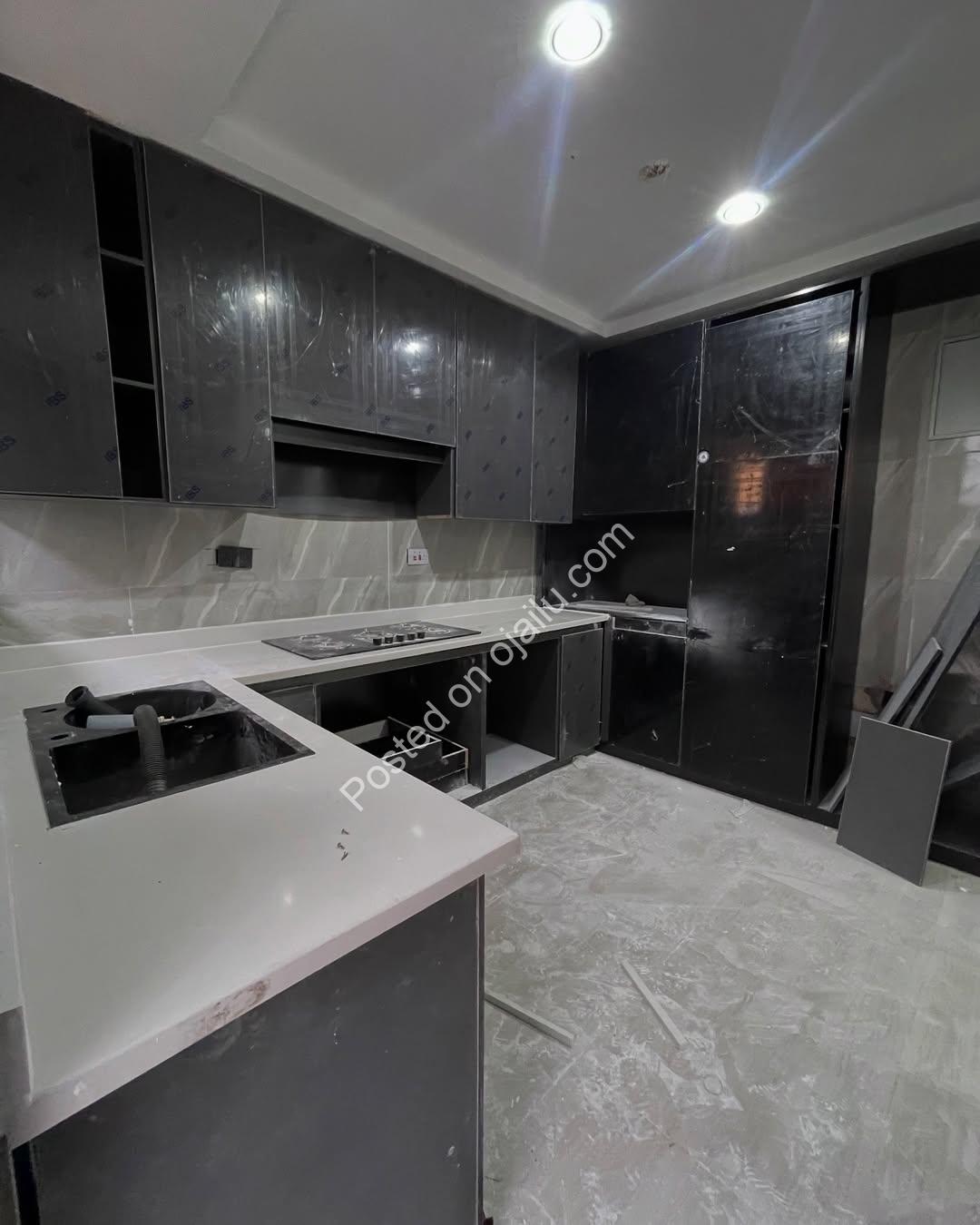 5-Bedroom Lekki Gem: Spacious Luxury Duplex with Premium Finishes