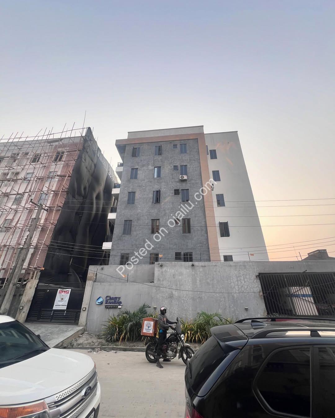 Lekki’s Finest: 3-Bedroom Haven with Pool & En-Suites