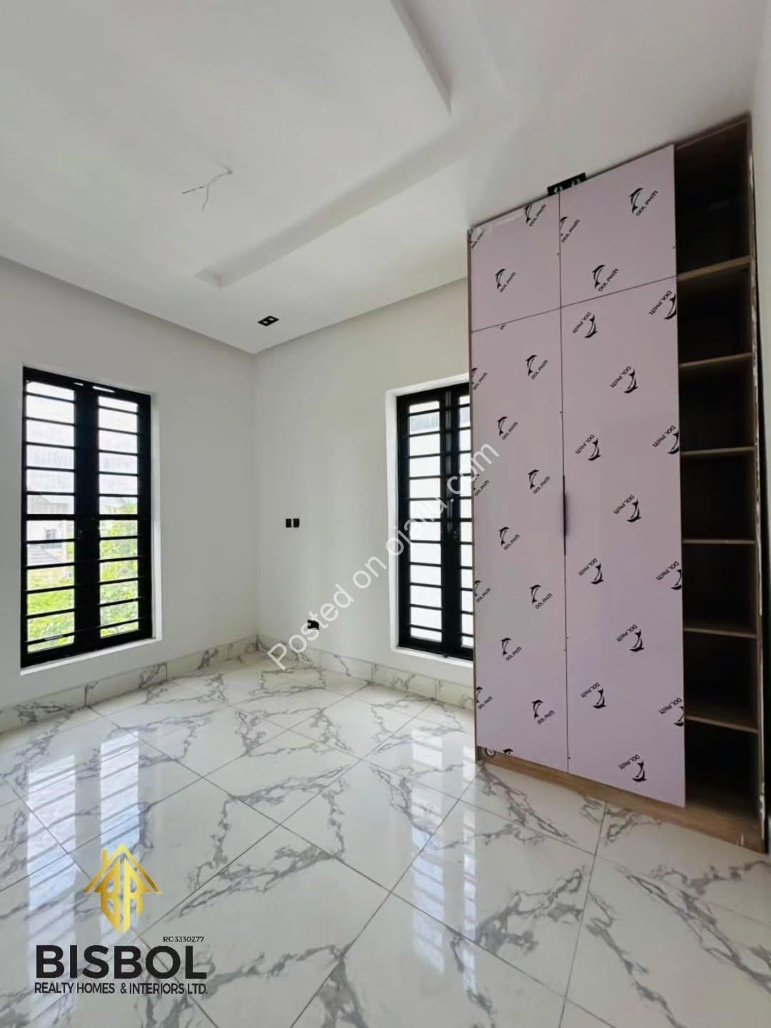 Move-In Ready 4-Bed Duplex in Gated Lekki Estate