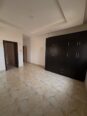 Top-Floor 3BR Haven in Serene Jahi