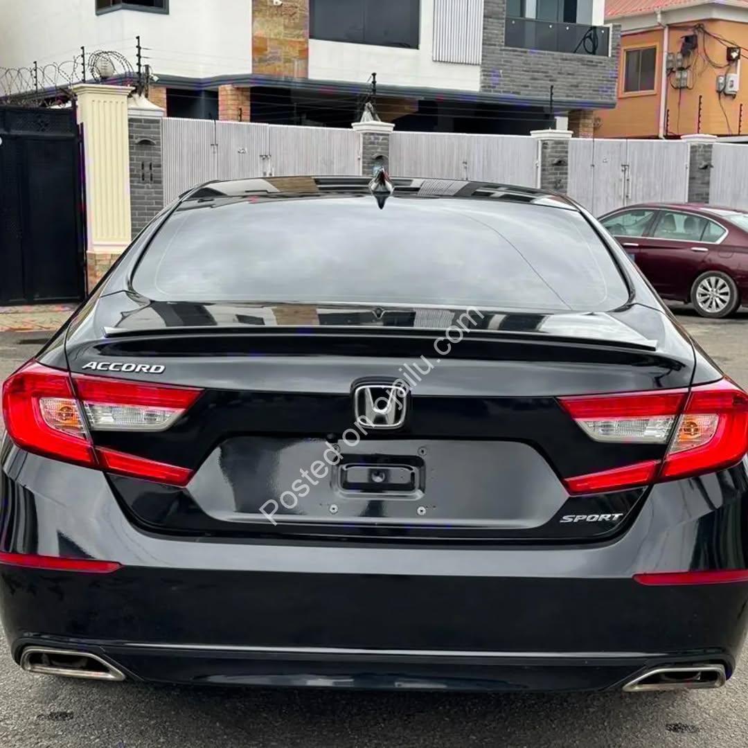 Reliable Luxury: 2010 Toyota Corolla, Fully Paid