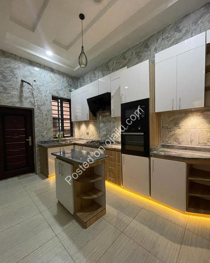 Elegant 4-Bedroom Duplex with En-Suite Bliss