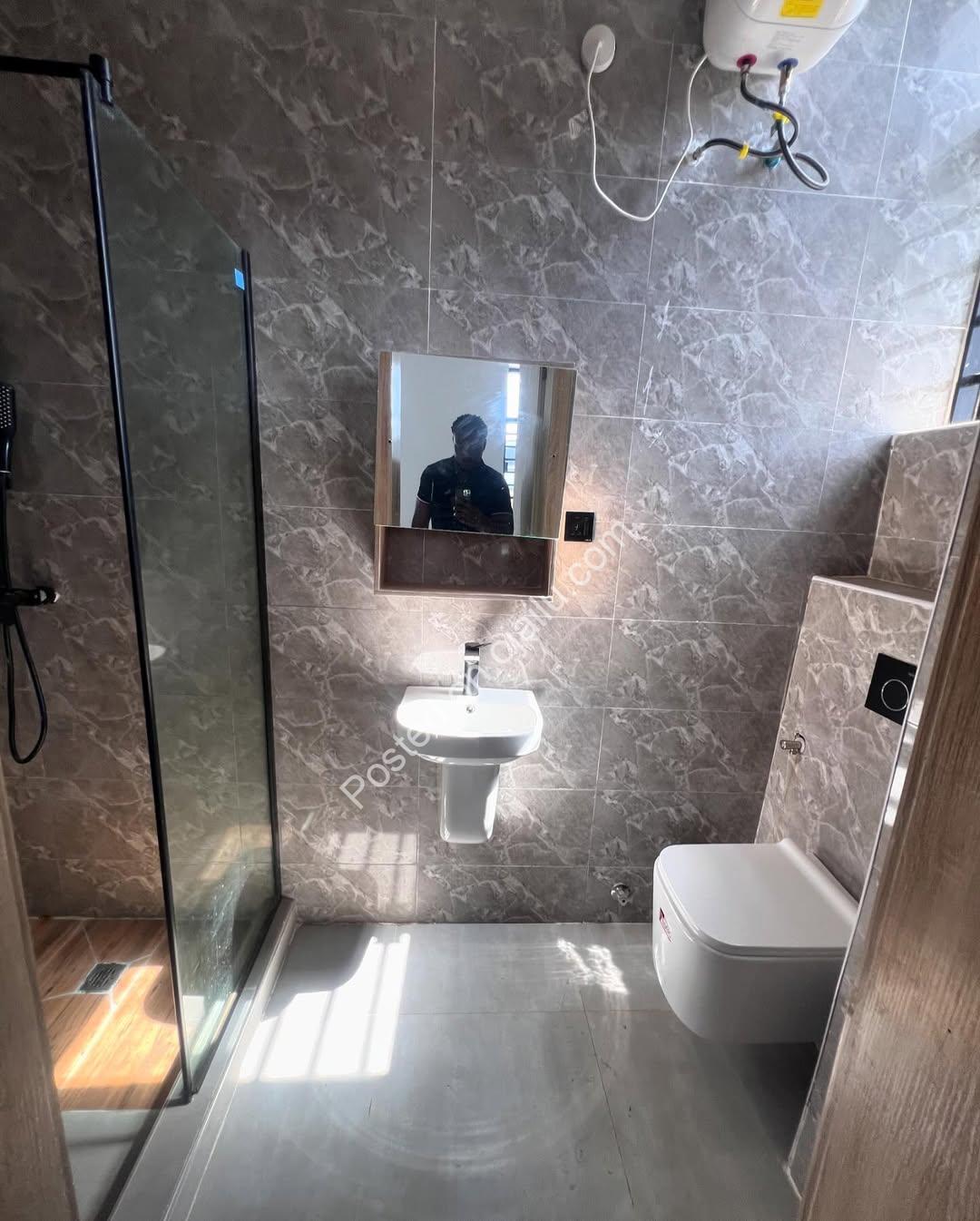 Ikota Gem: 2-Bed Ensuite Haven, 140M