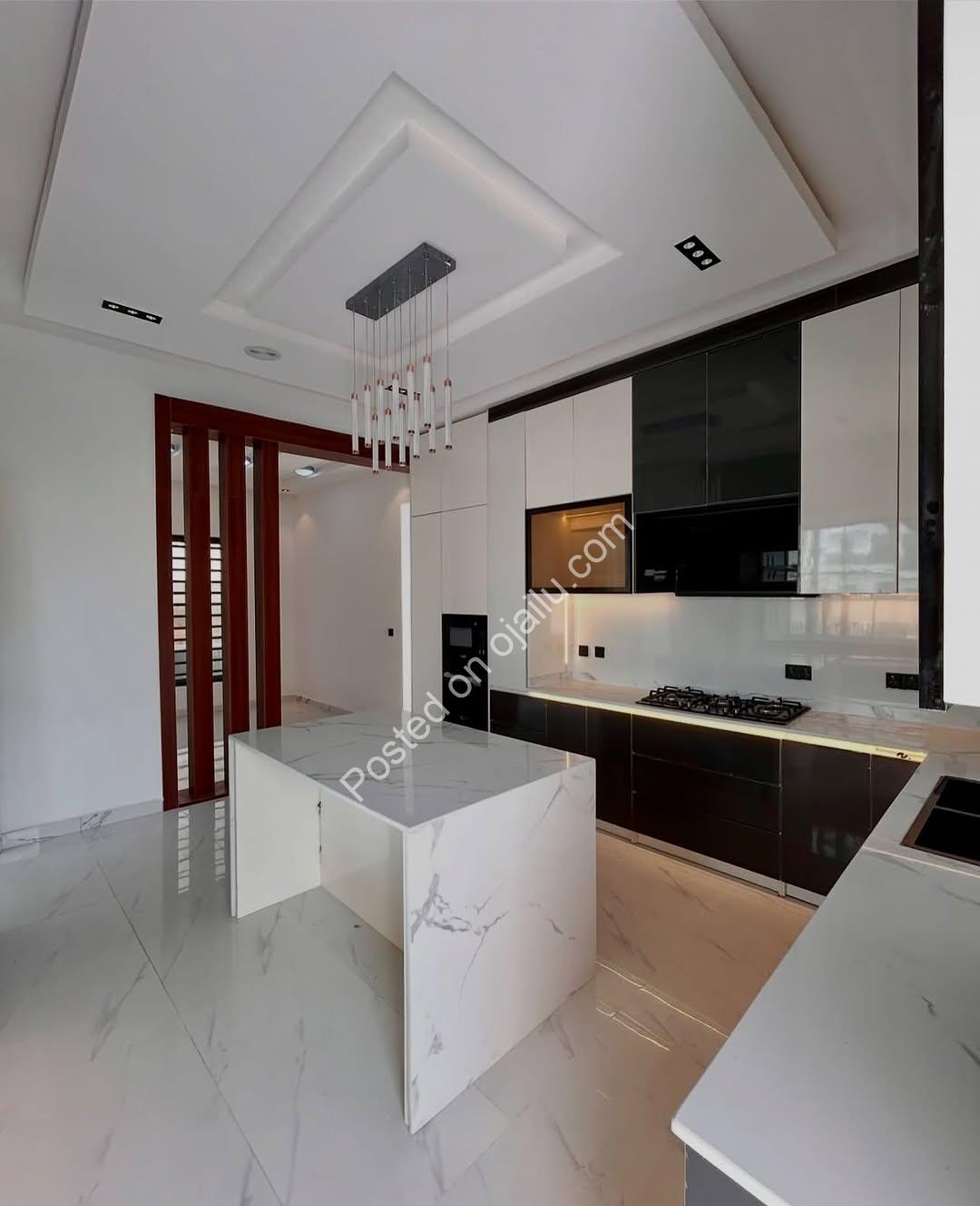 Dream Home with Pool, Cinema & Rooftop Terrace