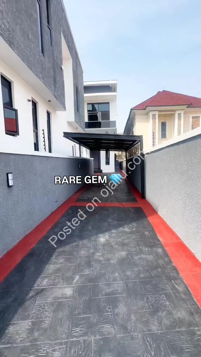 Move-In Ready 4-Bed Duplex in Gated Lekki Estate