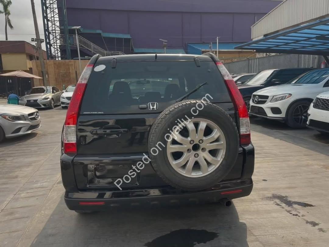 2005 Honda CR-V: Reliable & Ready, Lagos-Registered