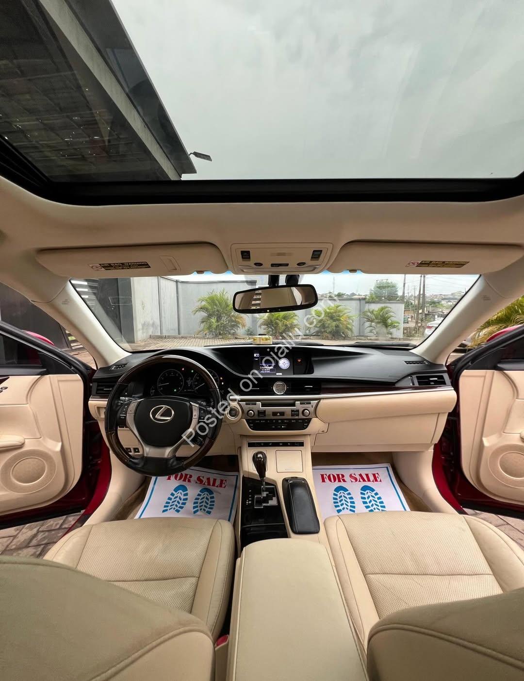 Immaculate 2015 Lexus ES350: Full Option, 1 Owner