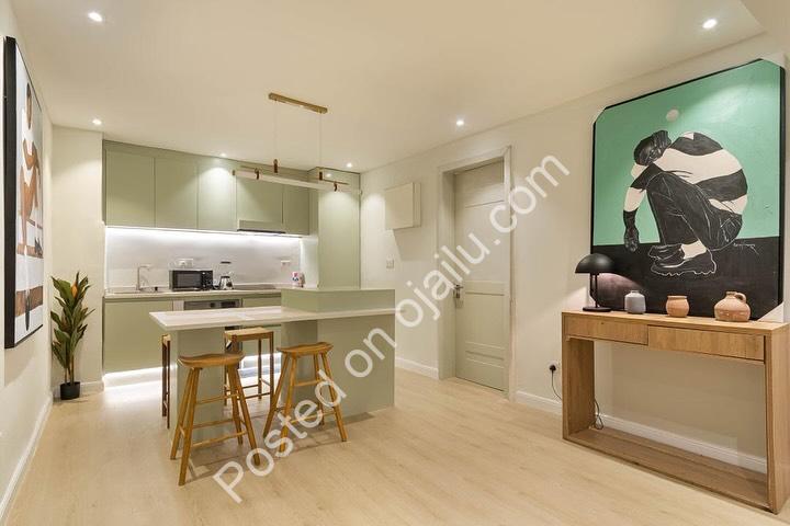 Luxury 2-Bed with Gym & 24/7 Power in Lekki