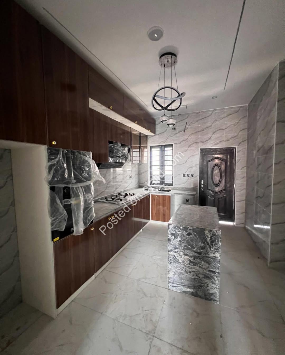 Spacious 4-Bedroom Duplex in Prime Ikota, Lekki