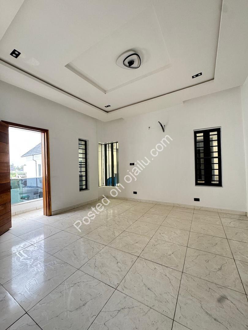 Orchid Lekki Sanctuary: 4-Bed Duplex with Pool & BQ