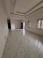 Top-Floor 3BR Haven in Serene Jahi