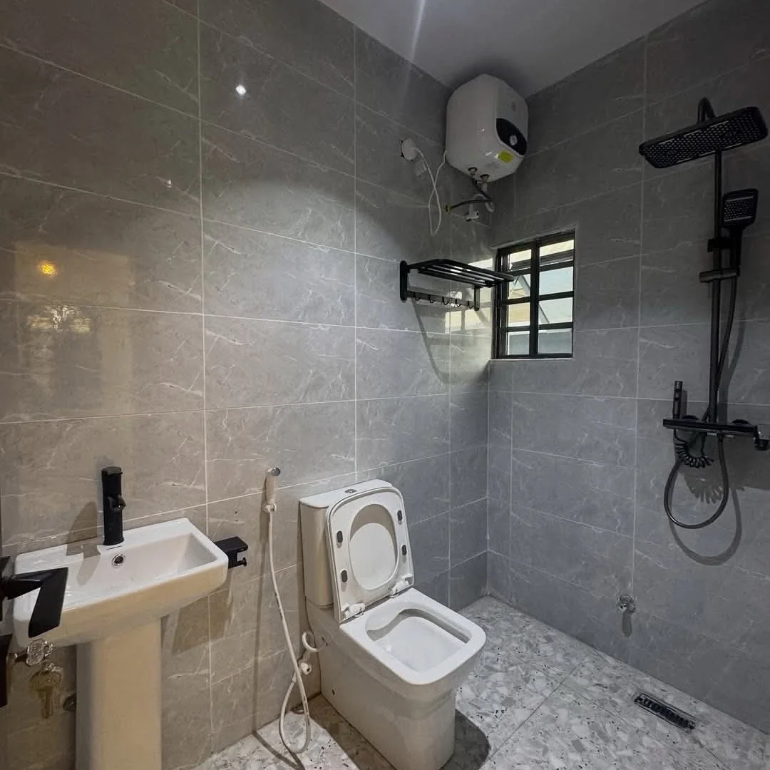 Enchanting 3-Bed Bungalow in Serene Akwaka