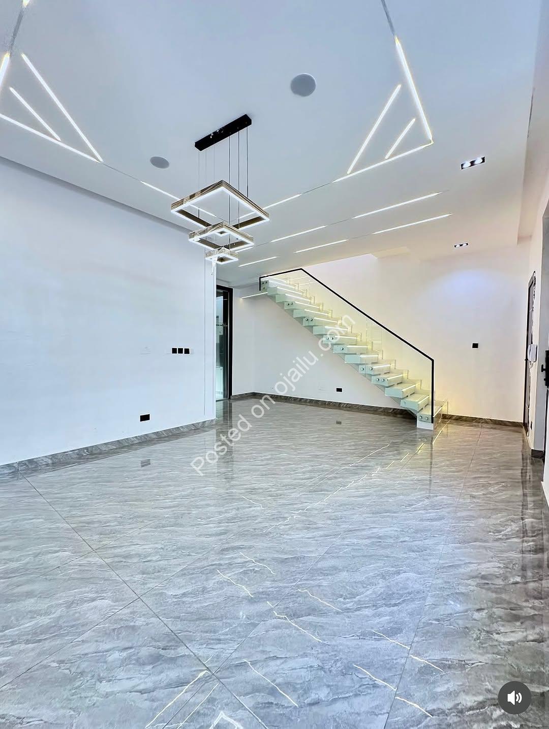 Lekki’s Ultimate 4-Bed Duplex with Cinema & Pool