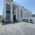 Exquisite 5-Bedroom Duplex with Pool in Lekki