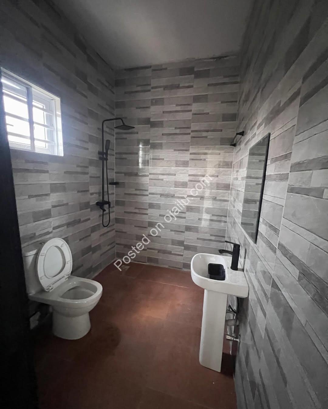 Luxury Ikota Haven: 3-Bed Poolside Duplex