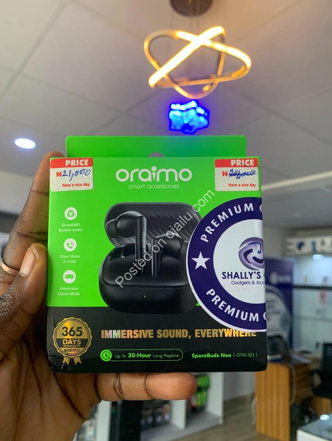 Apple EarPods: Lightning Sound, ₦8K