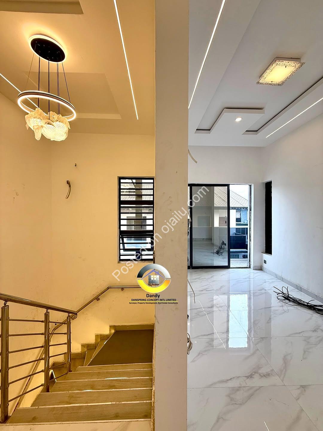 Elegant 4-Bedroom Duplex with BQ in Prime Chevron