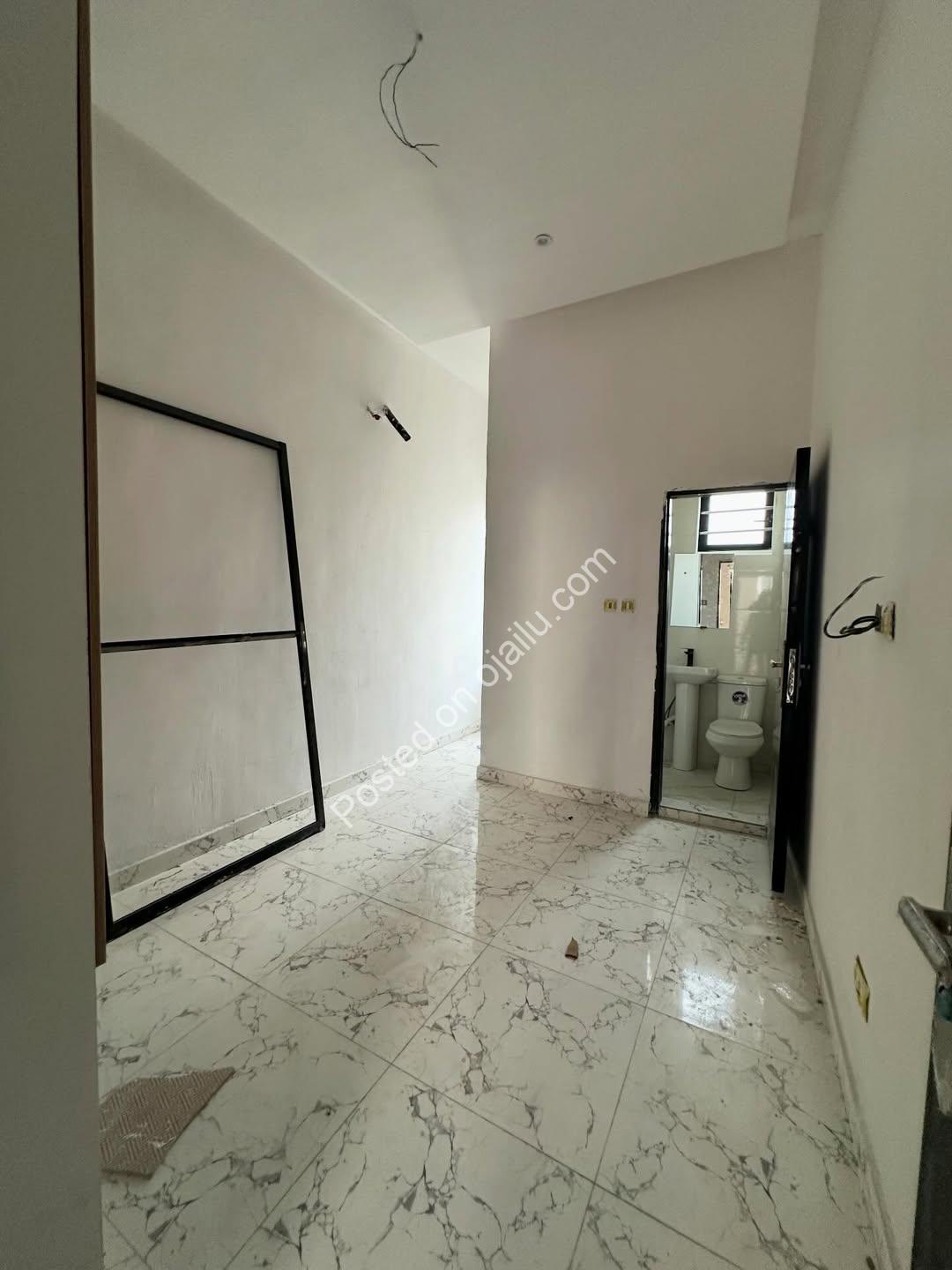 Spacious 3BR Sangotedo Gem with Balcony & Parking