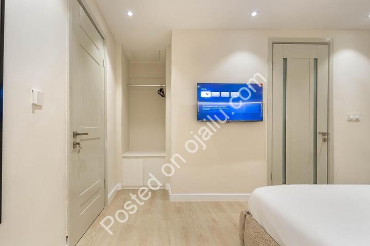 Luxury 2-Bed with Gym & 24/7 Power in Lekki