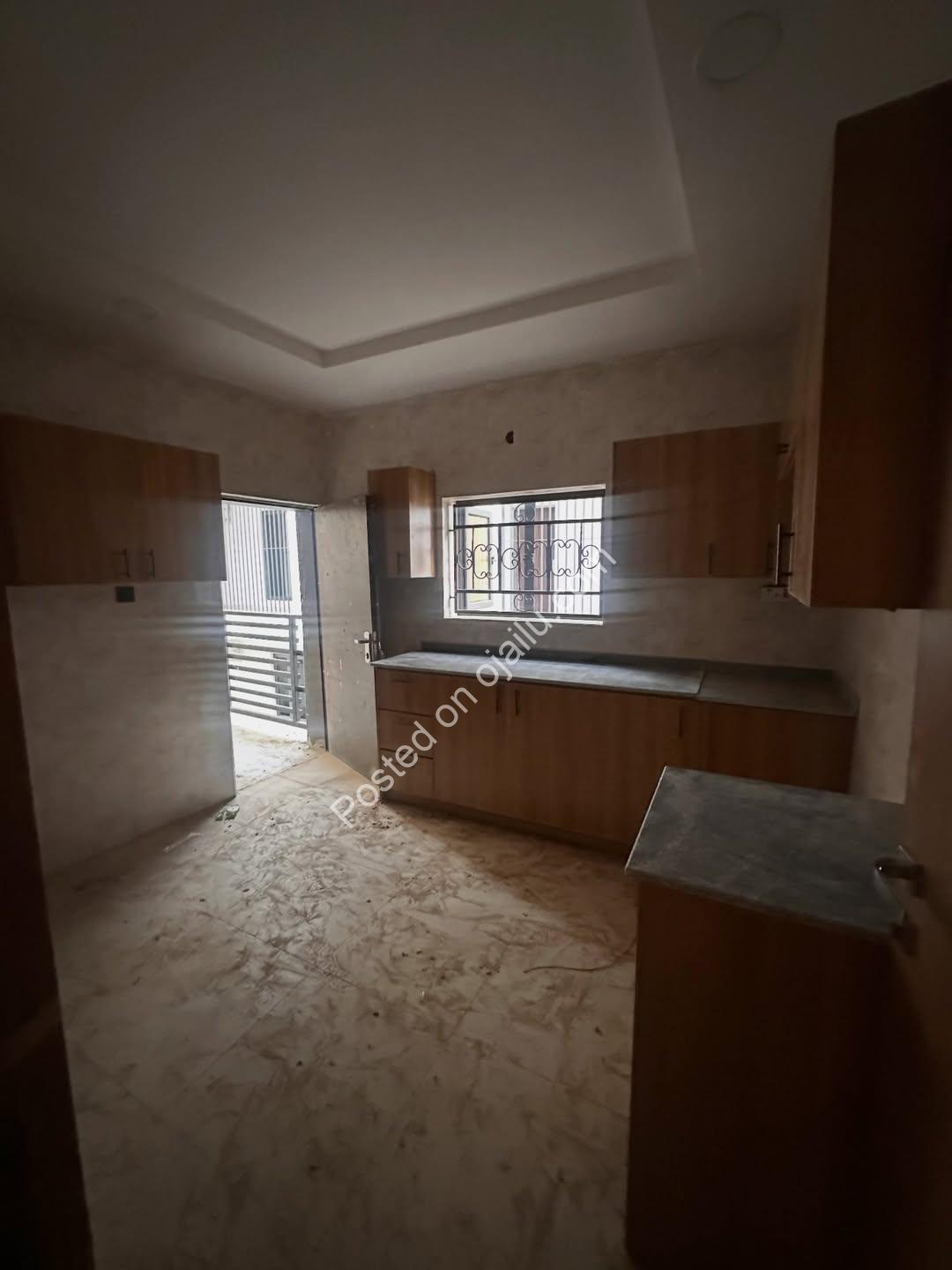 Brand New 2-Bed Haven in Serene Jahi