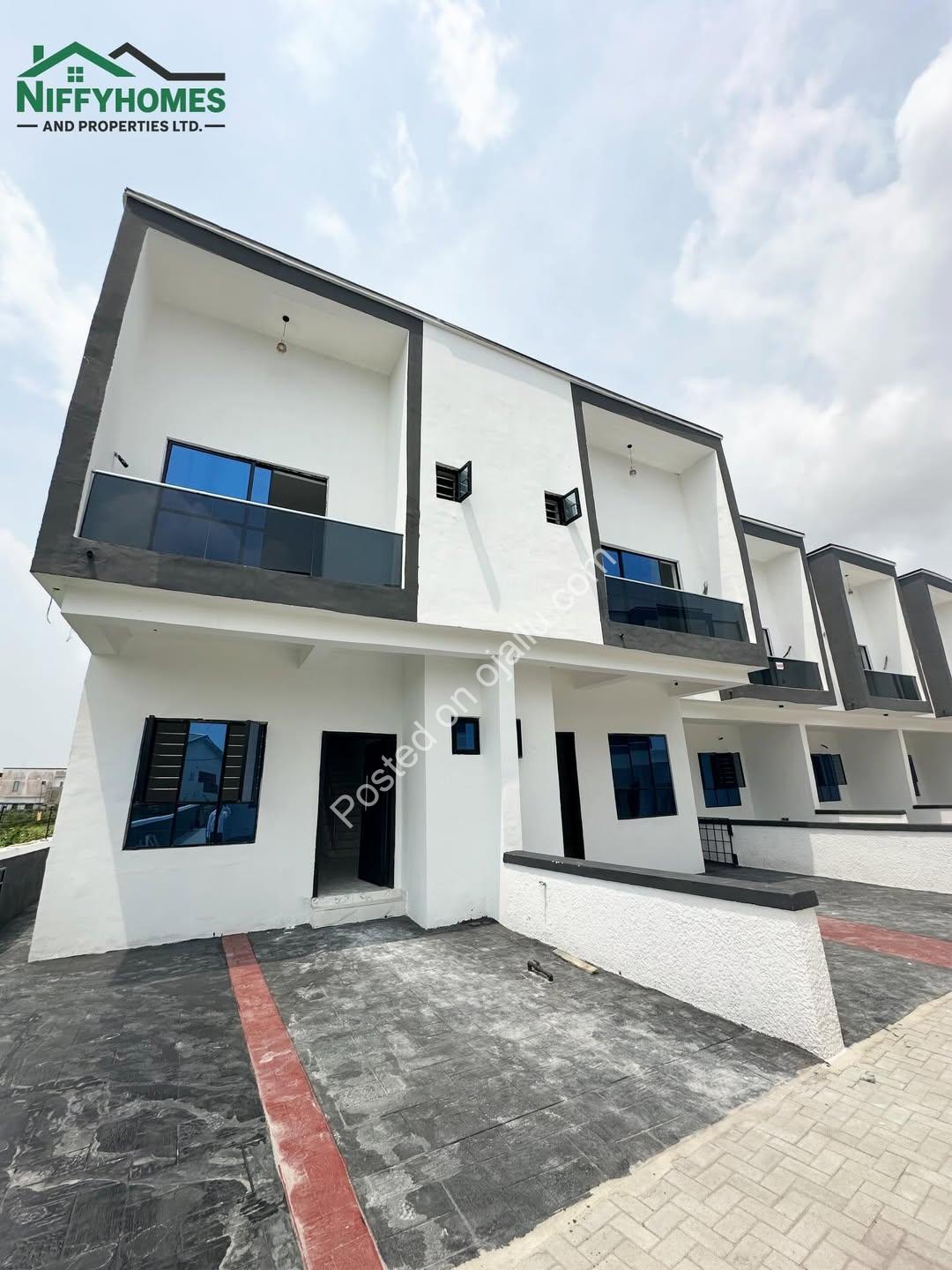 Spacious 4BR Duplex in Sangotedo: Modern Luxury Awaits