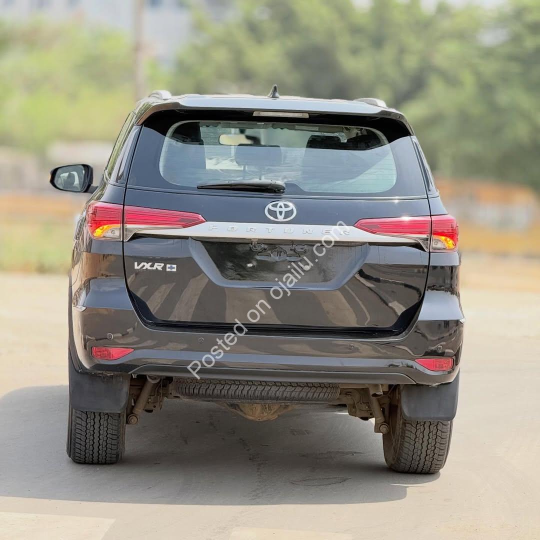 2022 Toyota Fortuner: Rugged Luxury, Ready to Roll