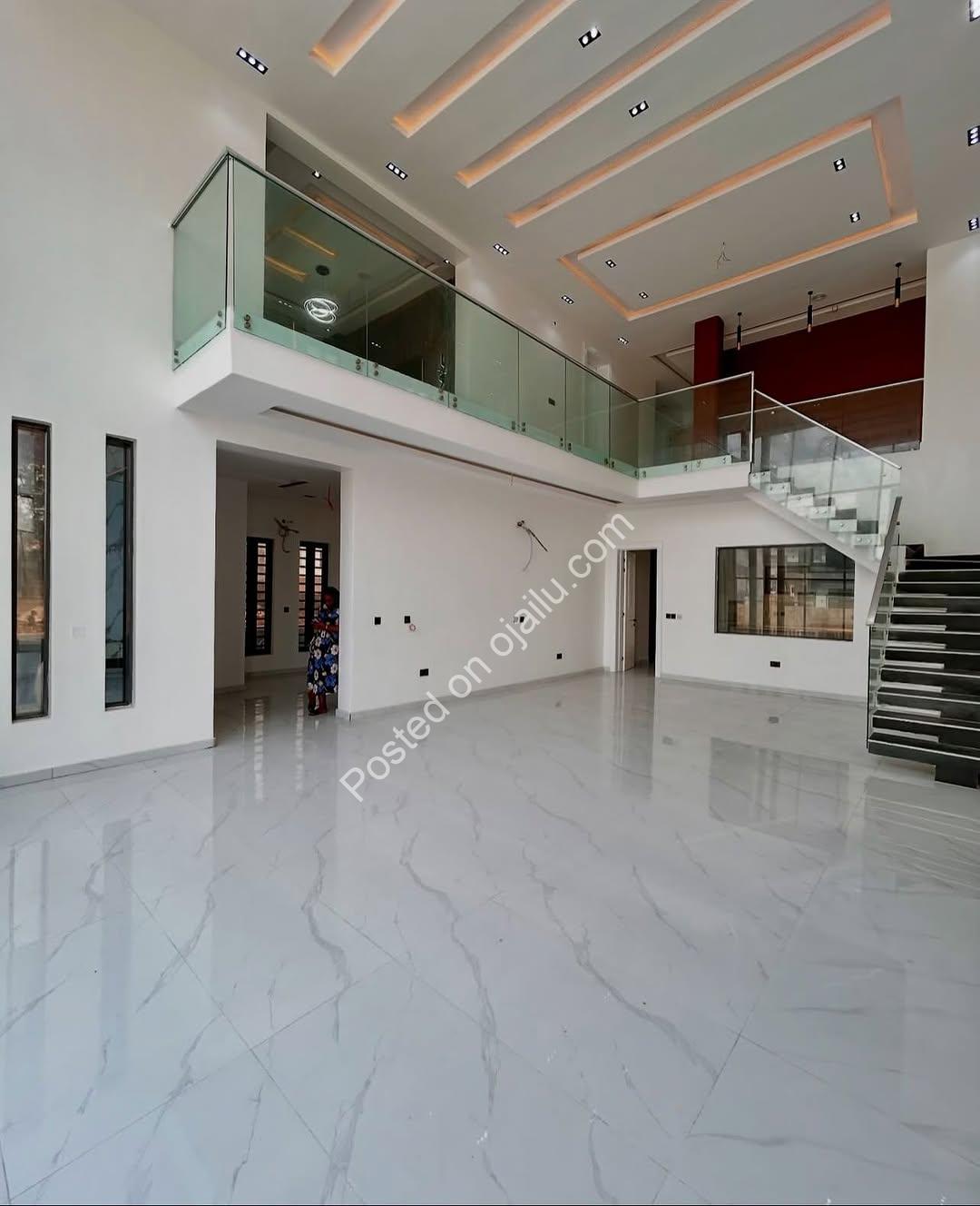 Dream Home with Pool, Cinema & Rooftop Terrace