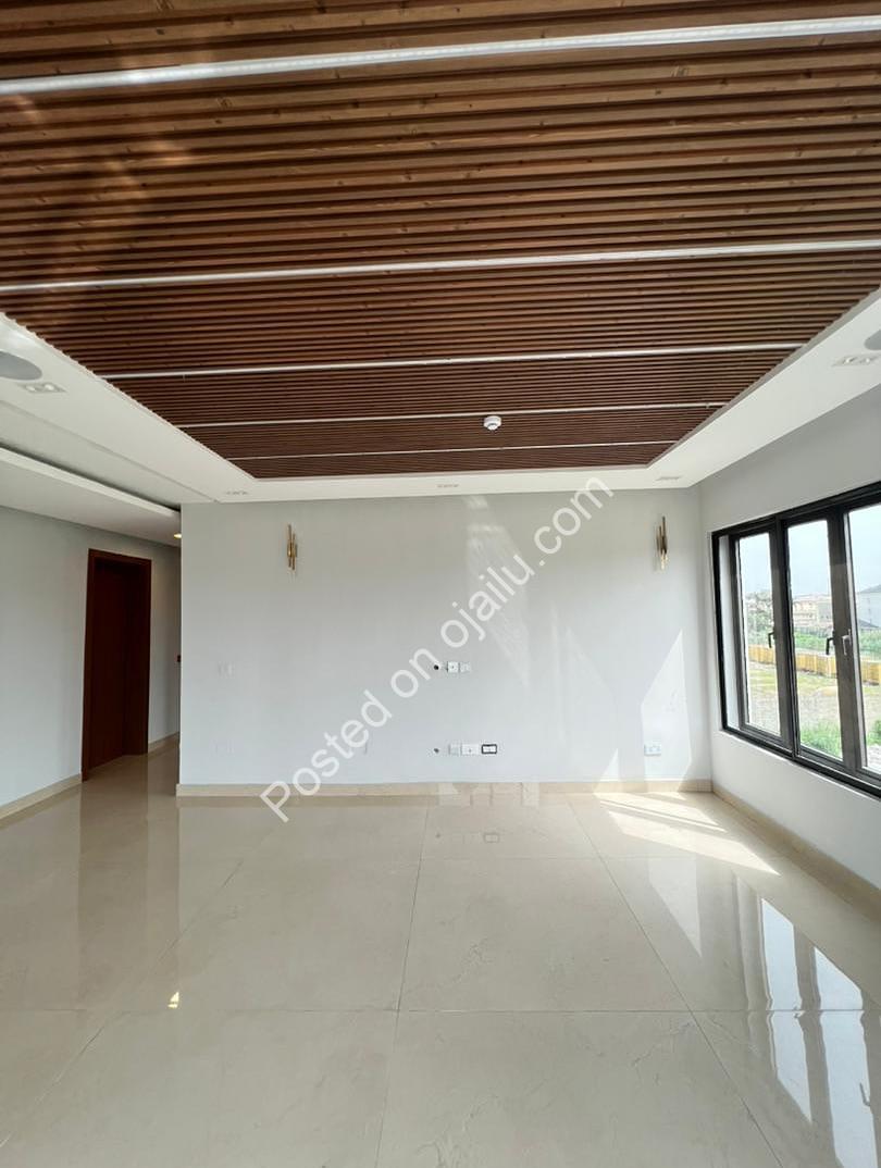 Exclusive 6-Bed Duplex with BQ on Banana Island