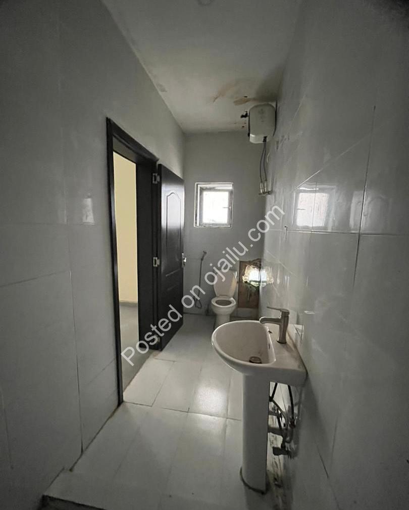 En-Suite Haven in Prime Lekki: 3-Bed with BQ